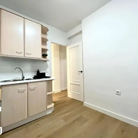 Elegancia Junto Al Rectorado. * Córdoba