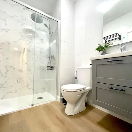 Elegancia Junto Al Rectorado. Apartamento