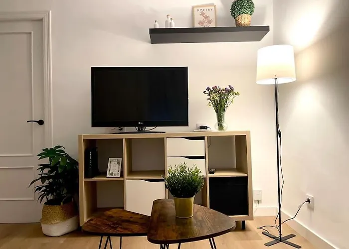 Elegancia Junto Al Rectorado. * Кордова