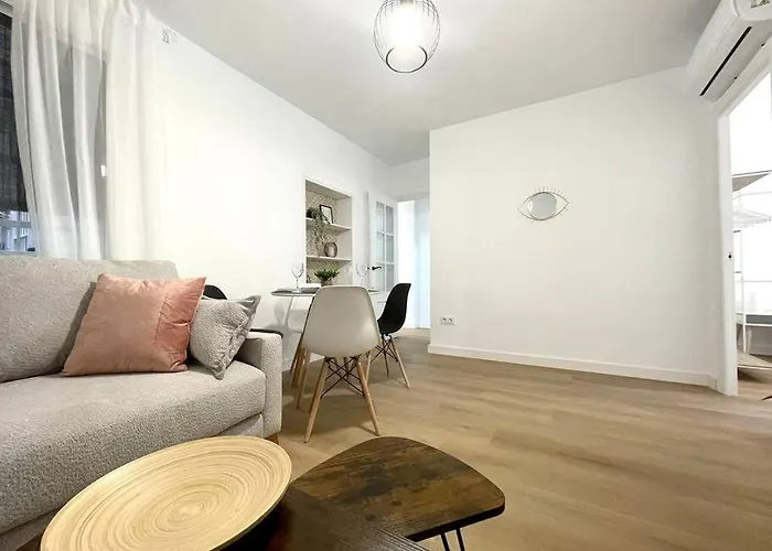 Elegancia Junto Al Rectorado. Кордова